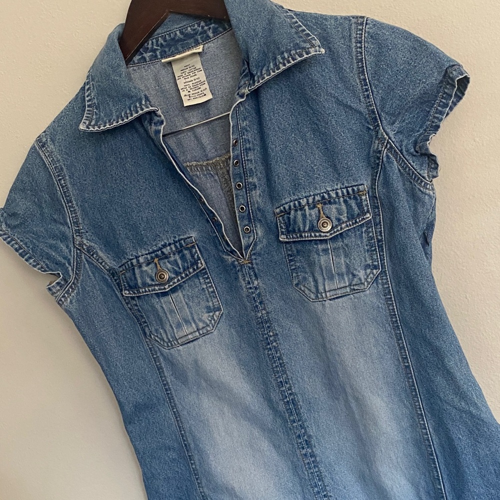 Faded Glory VINTAGE Blue Denim MIDI Dress with Metal Eyelet Neckline. M (8-10)